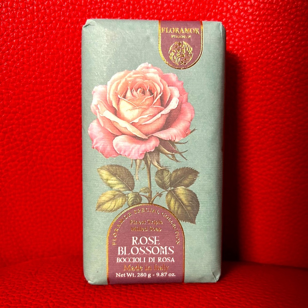 Floramor Rose Blossoms Milled Soap